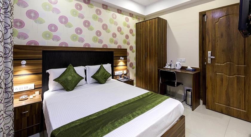 Elmas Hotel